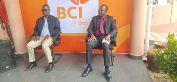 BCI REFORÇA A EDUCAÇÃO E A CULTURA COM DOAÇÃO DE LIVROS À BIBLIOTECA DE INHAMBANE