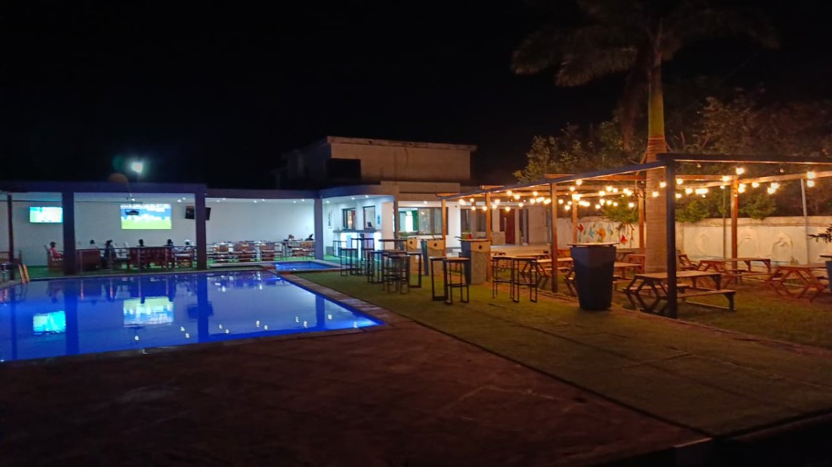 Golfinho Azul — Restaurante e Bar