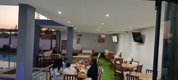 Golfinho Azul — Restaurante e Bar